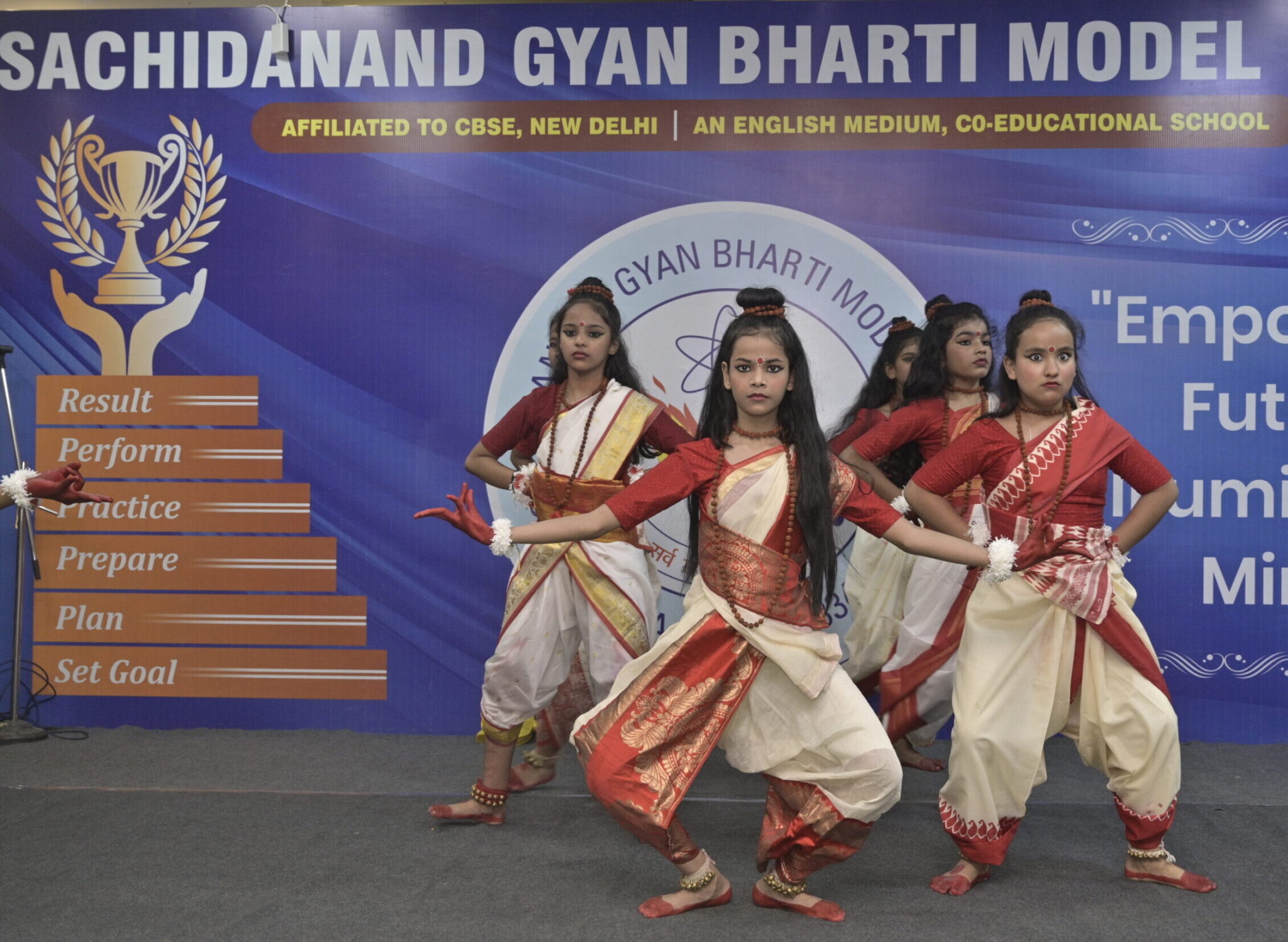 AIGIRI NANDINI DANCE 1